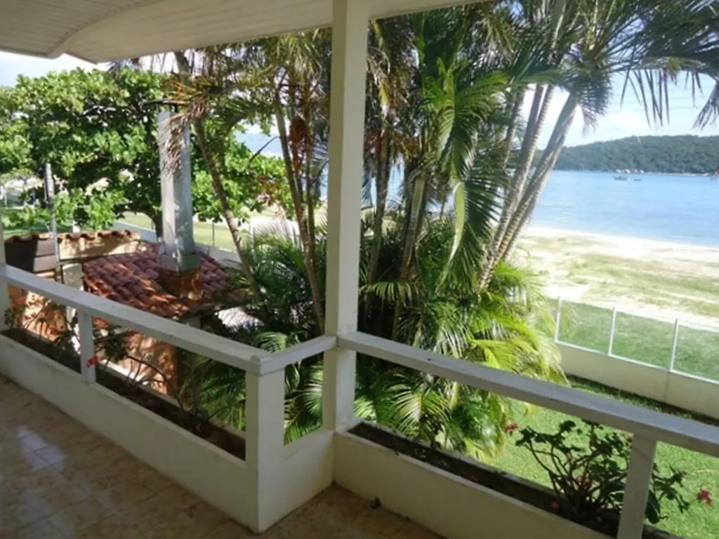 Holiday home Casa Pe Na Areia Em Porto Belo Hotel